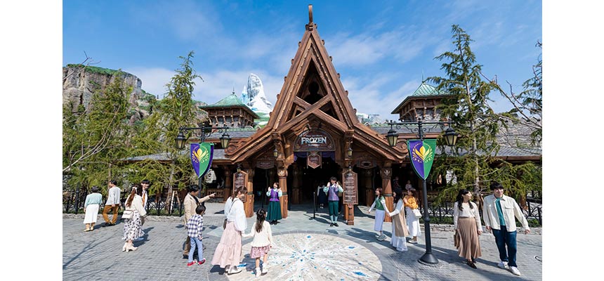 image of Anna and Elsa's Frozen Journey1