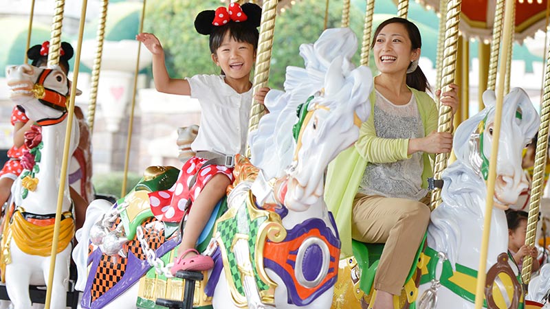 城堡旋轉木馬的圖像