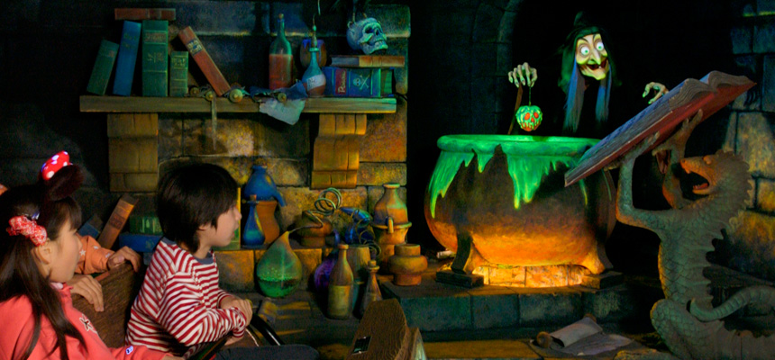 image of Snow White's Adventures1