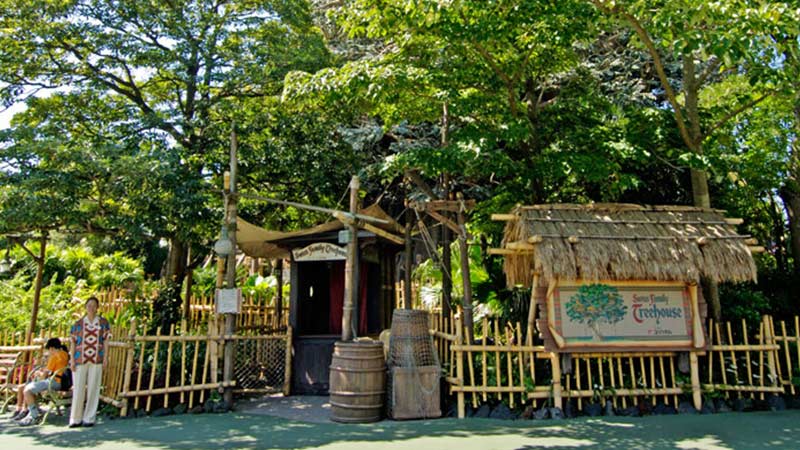 image of Swiss Family Treehouse