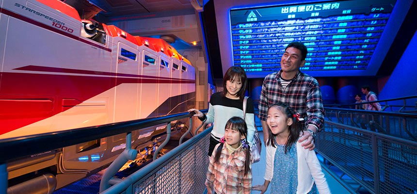 image of Star Tours: The Adventures Continue3