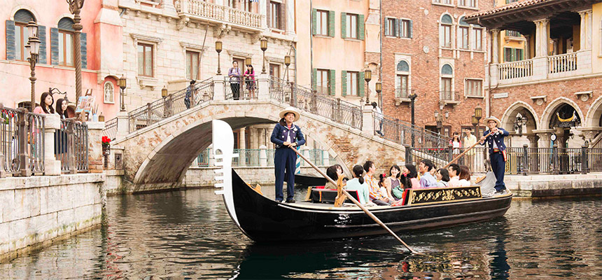 image of Venetian Gondolas2