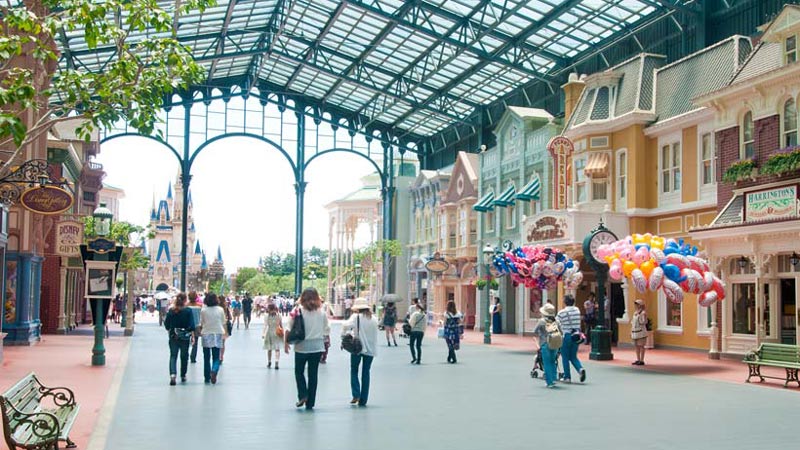 公式】グランドエンポーリアム｜東京ディズニーランド | 東京