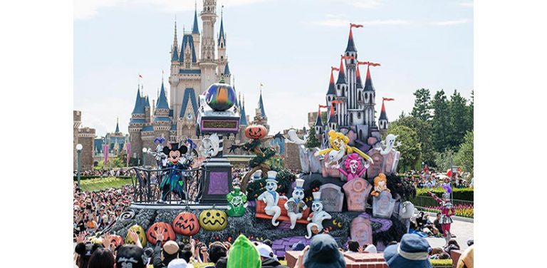 東京ディズニーランド 「スプーキー“Boo!”パレード」の画像