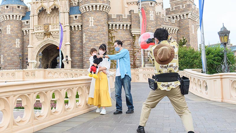 公式】特別なフォト体験で素敵な旅の思い出を｜東京ディズニーリゾート