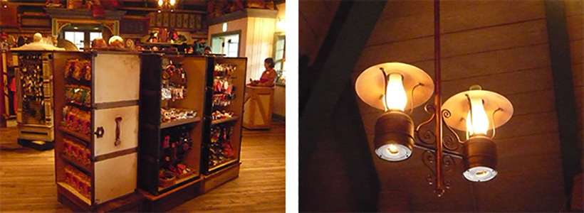 「ロストリバーアウトフィッター」の棚とガス灯の画像
