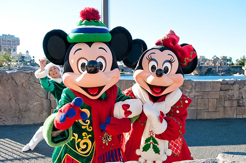 東京ディズニーシーのショー「ホリデーグリーティング・フロム・セブンポート」の画像