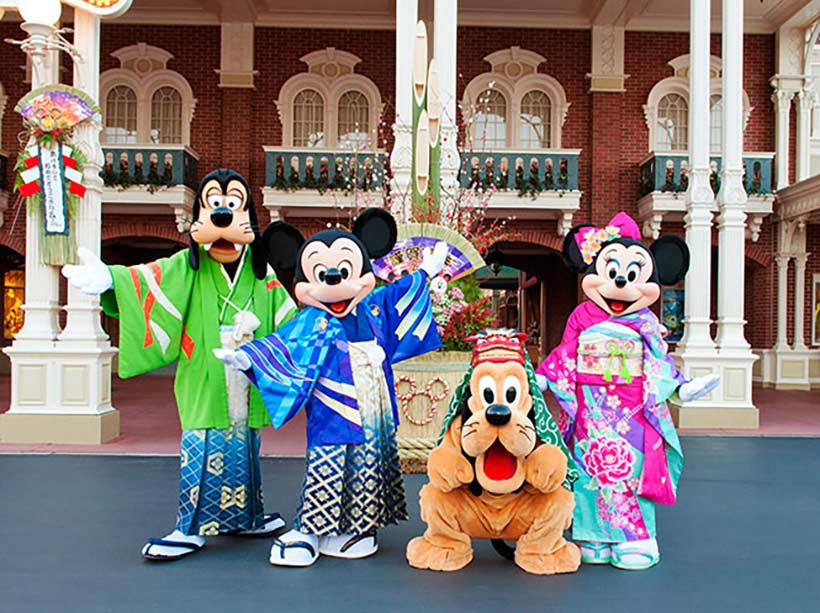 公式 和服姿のミッキーマウスやミニーマウスたちとお正月を祝おう あけ うま して おめでとうございます 東京ディズニーリゾート ブログ 東京ディズニーリゾート