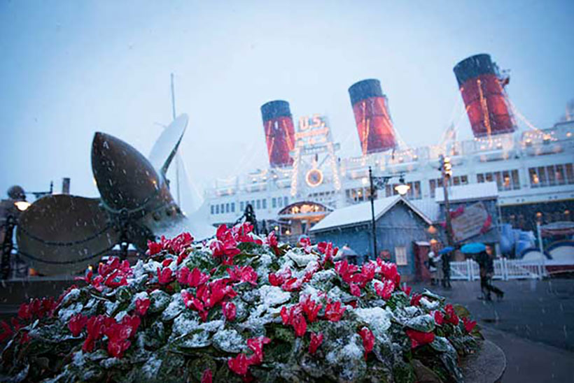 S.S.コロンビア号と雪の画像