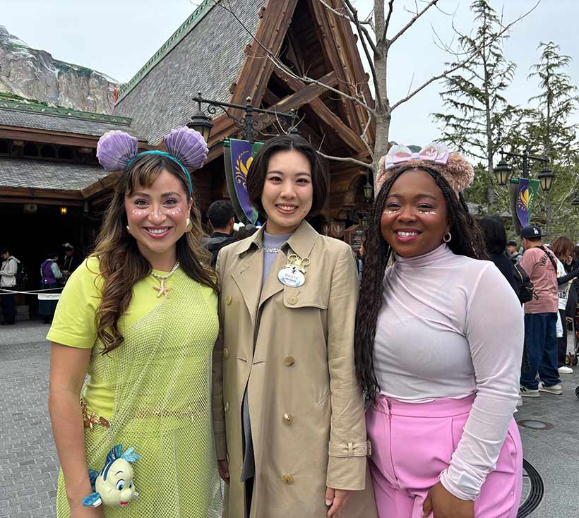味方さんとJada YoungさんとSerena Arvizuさんの画像