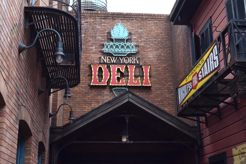 ニューヨーク・デリ入口の画像