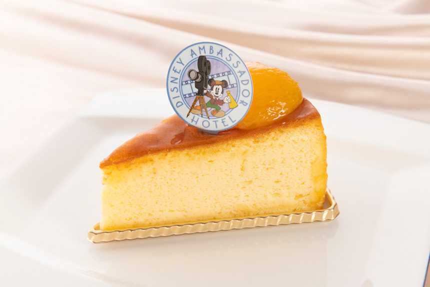 ハイピリオン・ラウンジ ケーキセットのスフレチーズケーキ