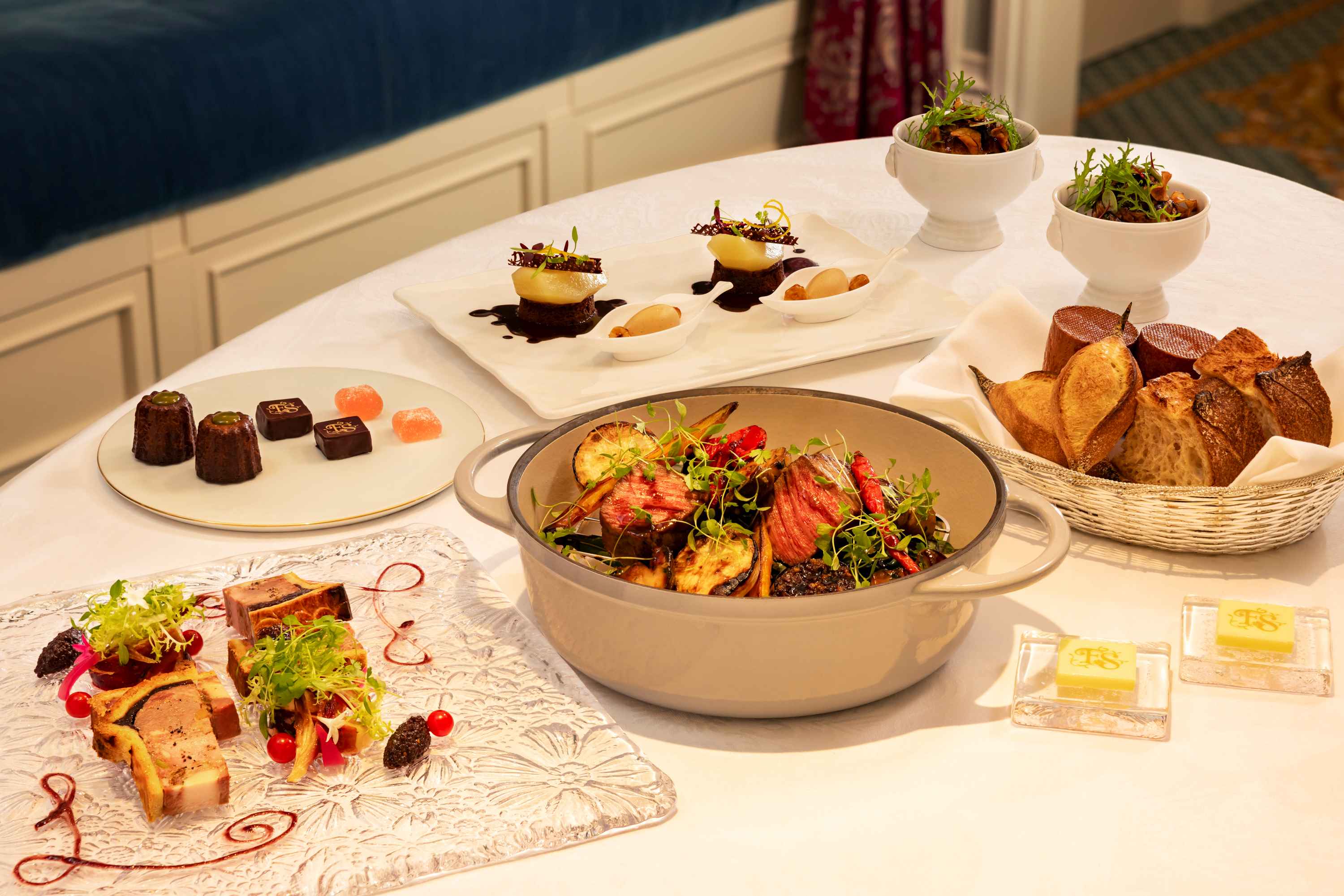 フレンチダイニング　ラ・リベリュール ルームサービス　ディナーコースのイメージ2