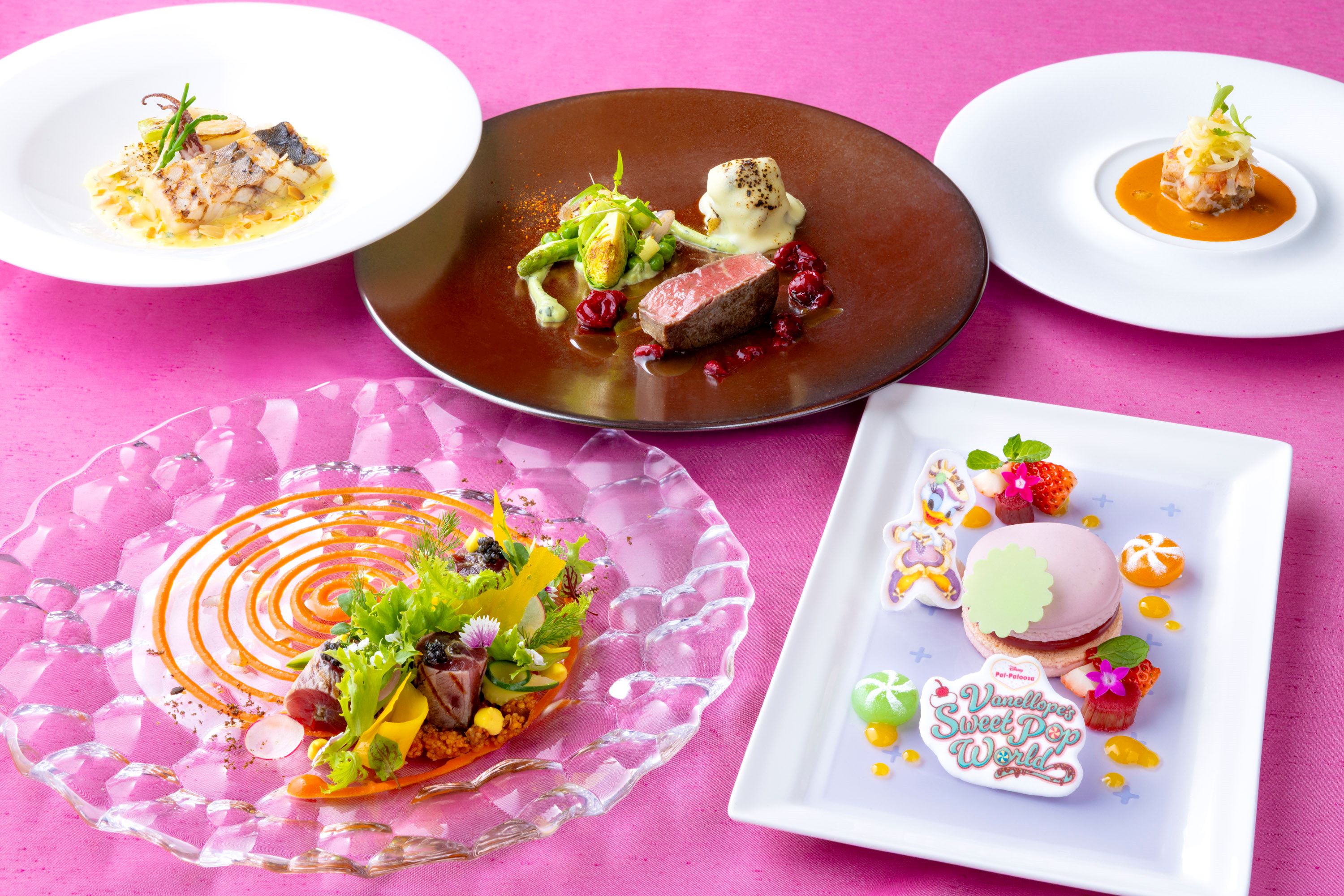 ディズニー・パルパルーザ“ヴァネロペのスウィーツ・ポップ・ワールド”スペシャルディナーセットのイメージ1