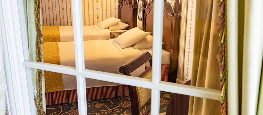 Official]Corner Room (Park View)｜Tokyo Disneyland Hotel | Tokyo