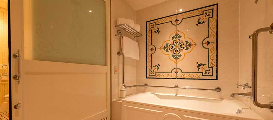 image of Deluxe Room (Accessible)5