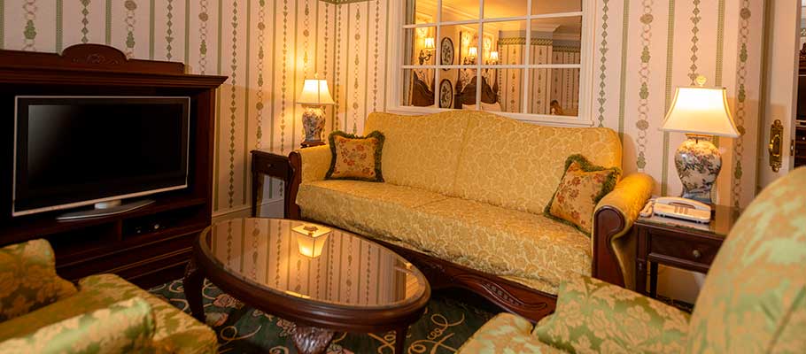 image of Family Room (Park View)3