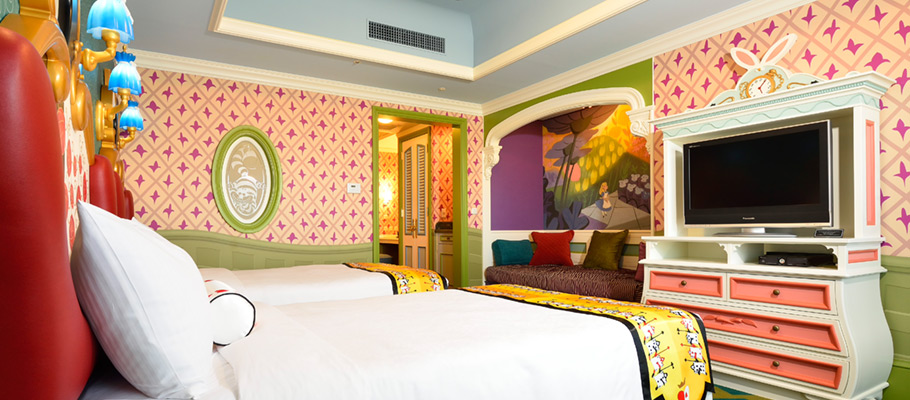 image of Disney's Alice in Wonderland Room2