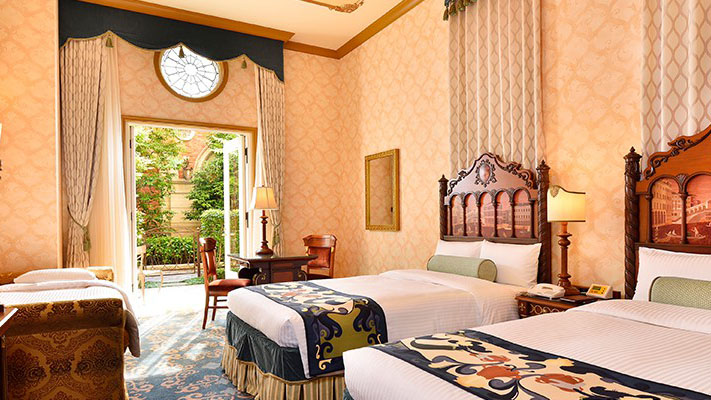 Official Accommodates Up To 4 Persons Tokyo Disney Resort