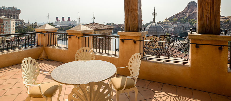 image of Terrace Room (Piazza View)3