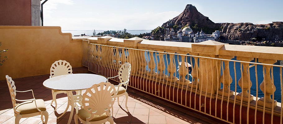 image of Terrace Room (Harbor View)1