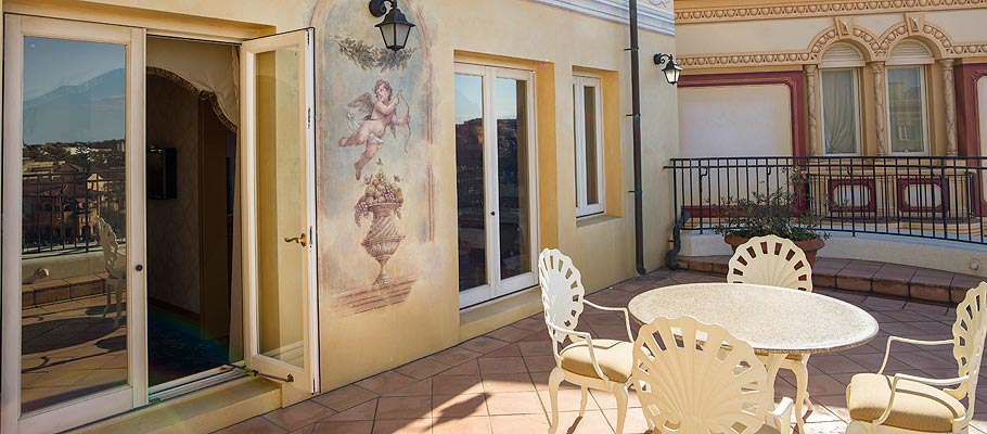 頂樓陽台客房(港灣全景觀)的圖像2