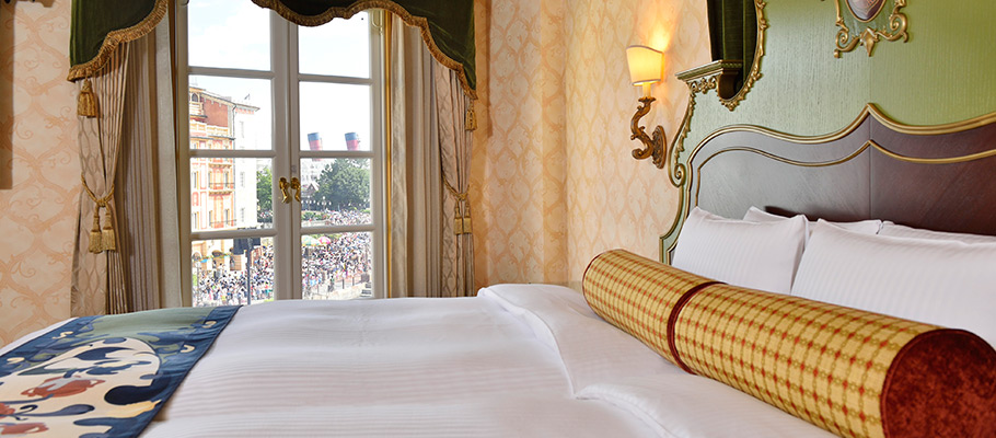 image of Harbor Room (Piazza View)3