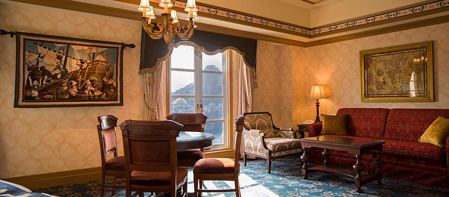 image of Harbor Room (Piazza View)5