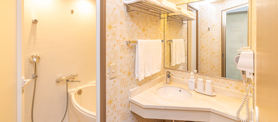 image of “Discover” Standard Room (Garden Side)4