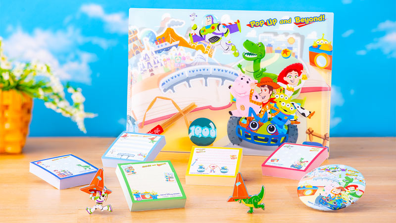 公式 東京ディズニーリゾートってどんな場所 おもちゃたちがポップアップブックで遊んでいる トイ ストーリー のグッズが登場 おすすめグッズ 東京ディズニーリゾート