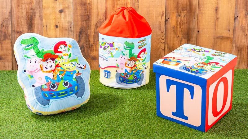 ディズニートイストーリー ぬいぐるみバッジ バズ