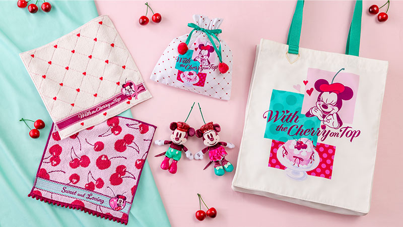 公式】ケーキにさくらんぼを飾るミニーマウスがデザインされた大人