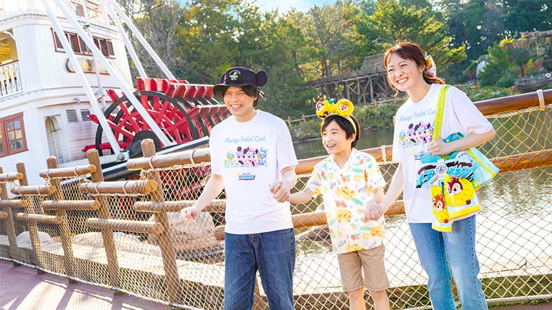 公式】Hello Hello SUMMER! ビーチで楽しむミッキーマウスと仲間たちが