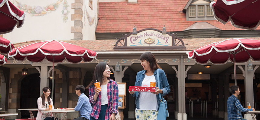 公式】キャプテンフックス・ギャレー｜東京ディズニーランド｜東京