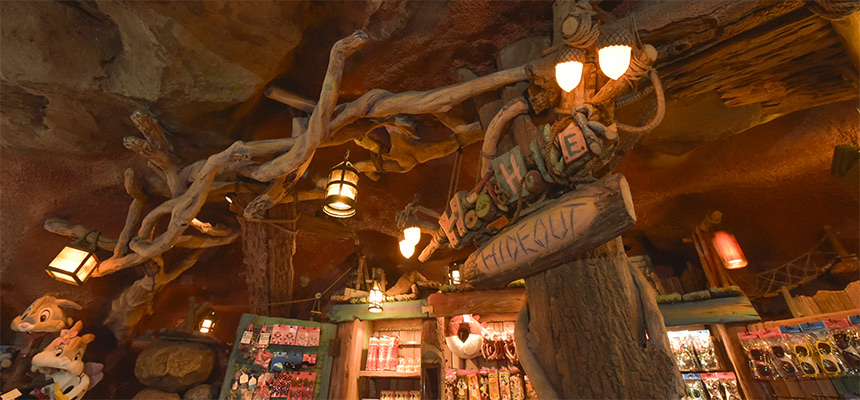 image of Hoot & Holler Hideout3