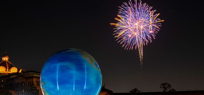 東京ディズニーリゾート 　ディズニーランド　ディズニーシー　カーテン 花火 ディズニー 夜空 花火 カーテン ディズニーランド ディズニー