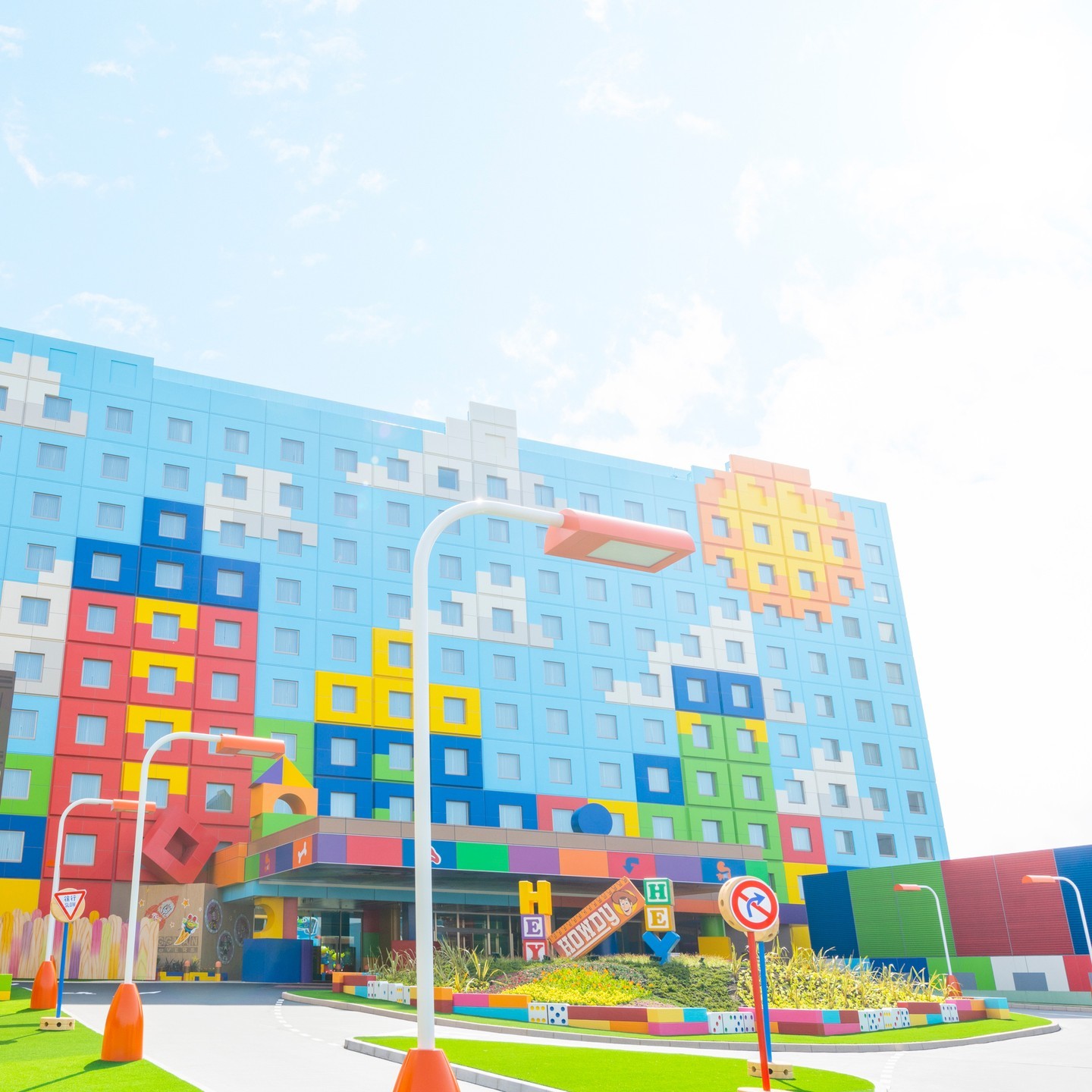 image of GRAND OPENING today!
おもちゃの世界へGO！
#tokyodisneyresorttoystoryhotel #open...