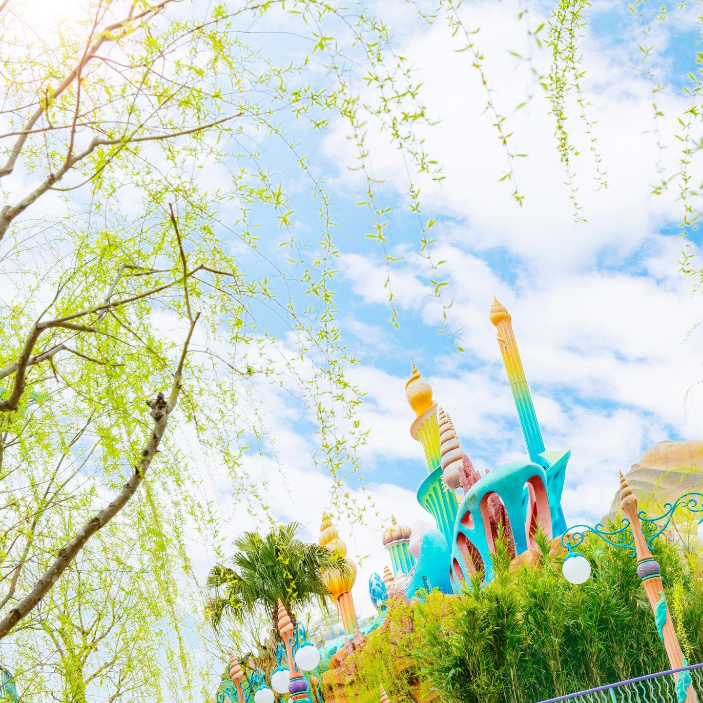 The season of fresh green!
彩り豊かな春の景色♪
#freshgreen #kingtritoncastle #mermaidlagoon...のイメージ