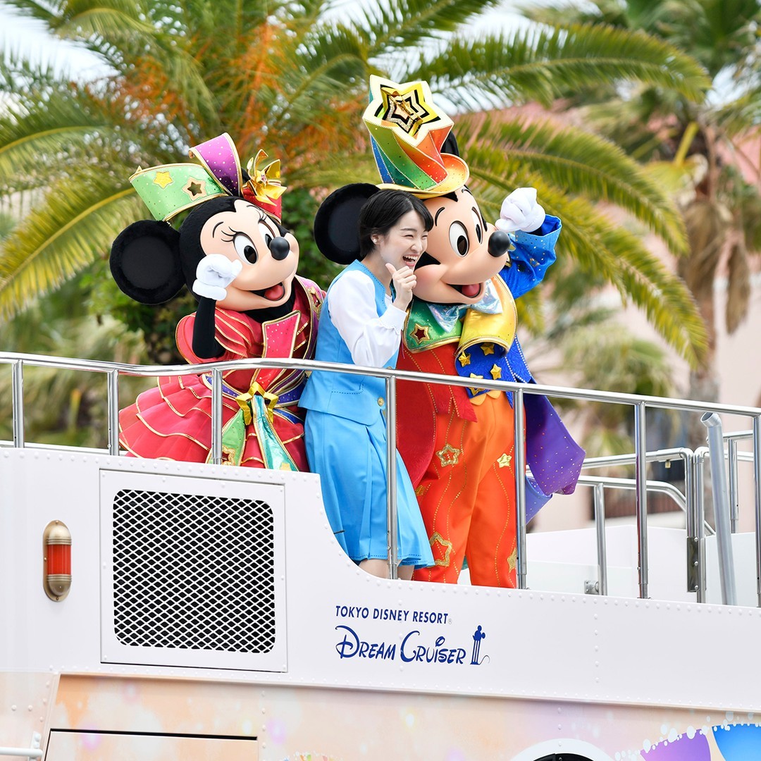 ＼みなさんに笑顔をお届け／

東京ディズニーリゾートのある千葉県浦安市で本日 #東京ディズニーリゾート40周年スペシャルパレード を行いました✨...