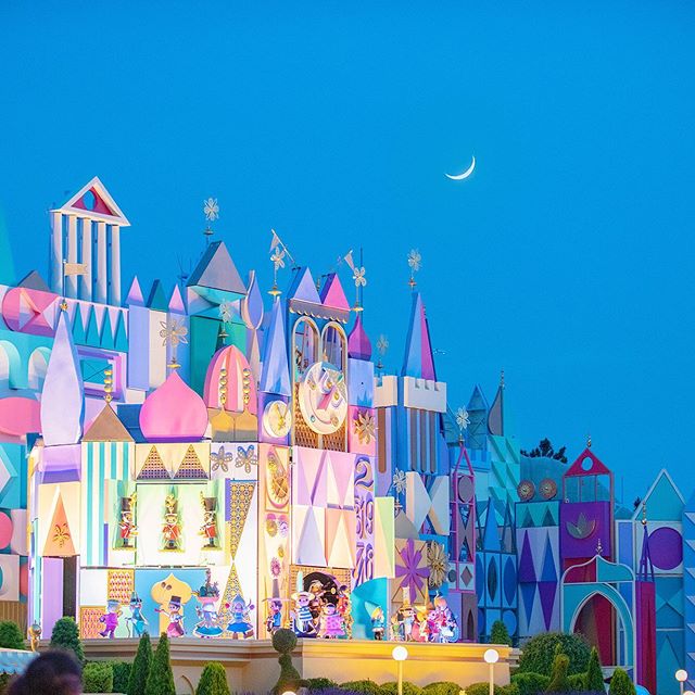 Official Amp Quot It S A Small World Amp Quot Tokyo Disneyland Tokyo Disney Resort
