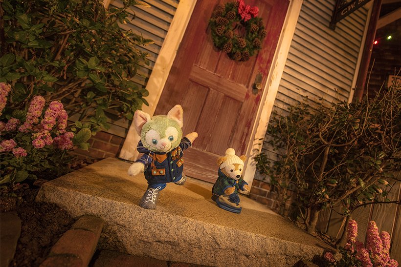おさんぽに出発♪あ、帽子の落とし物だよ、ジェラトーニ! https://t.co/eDwkp7JF6z #ダッフィーのクリスマス#ダッフィーのトゥインクルウィンター...のイメージ