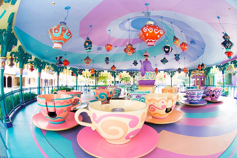 \あのアトラクションが35周年!/
今日3月8日は、東京ディズニーランドのアトラクション「アリスのティーパーティー」がオープンした日。そして、今年で35周年を迎えました!...のイメージ
