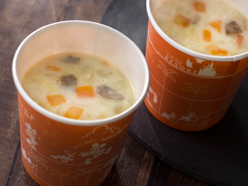 「さむ～い。ほっこりあたたまりたい！」
そんなときに持ち運びができる温かいスープはいかがですか？

具だくさんなクリームスープや濃厚なコーンチャウダー。...のイメージ
