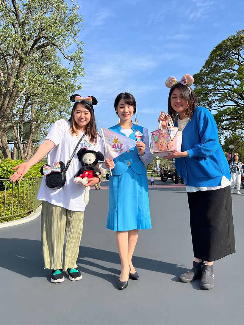 東京ディズニーリゾート・アンバサダー
ブログ✍️

今回は、東京ディズニーリゾート40周年を楽しまれているゲストのみなさんにインタビューした内容をご紹介します。...のイメージ